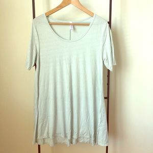 Lularoe LLR Small Perfect Tee